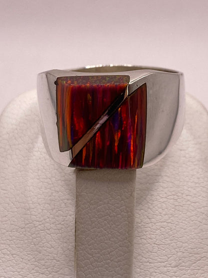 Anillo Plata Ley 925 Ópalo de Fueg Diseño Moderno con Incrustación Diagonal