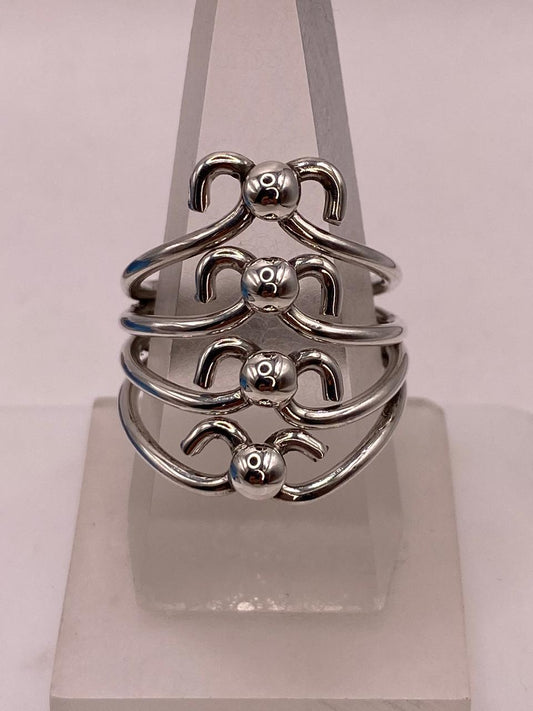 Anillo de Plata .925 Diseño Escalonado con Esferas — detalle de acabado