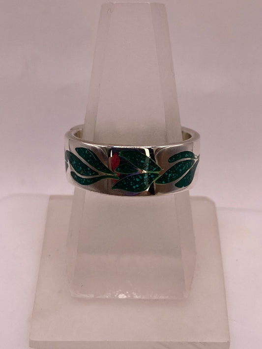 Anillo de Plata .925 con Diseño de Hojas y Motivo Floral