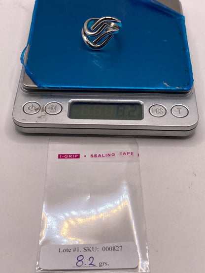 Anillo de Plata .925 con Diseño Ondulado Moderno, peso en gramos (báscula)