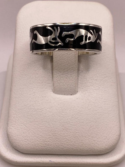 Anillo de Plata .925 con Figura Prehispánica, vista frontal