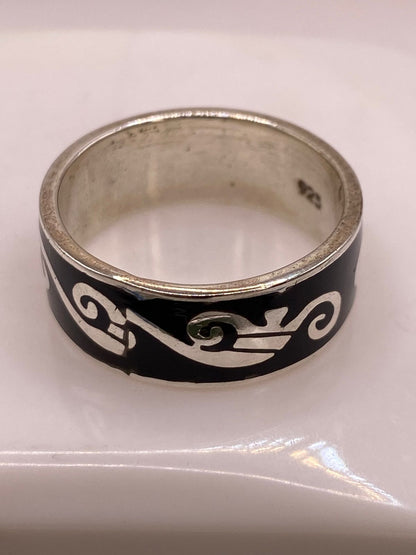 Anillo de Plata .925 con Greca Ornamentada, sello de autenticidad Plata Ley .925