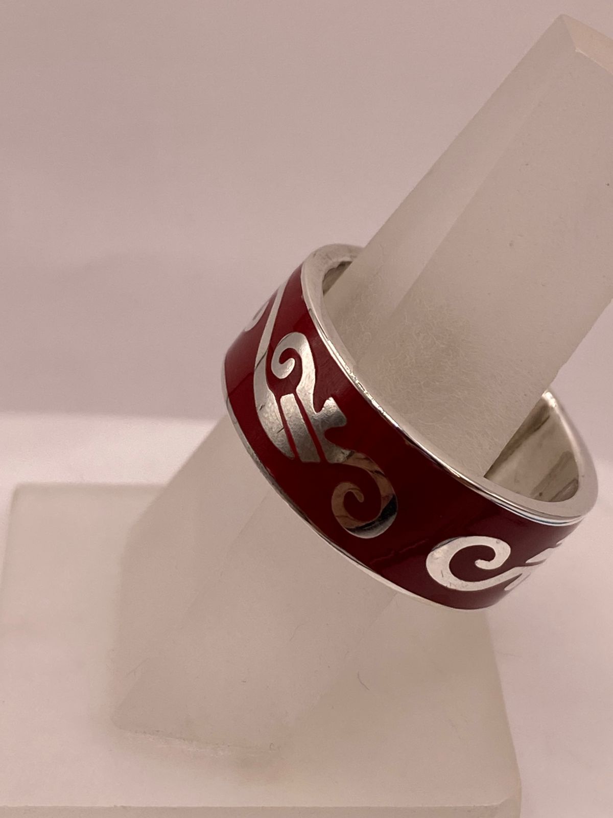 Anillo de Plata .925 Greca Ornamentada, vista frontal