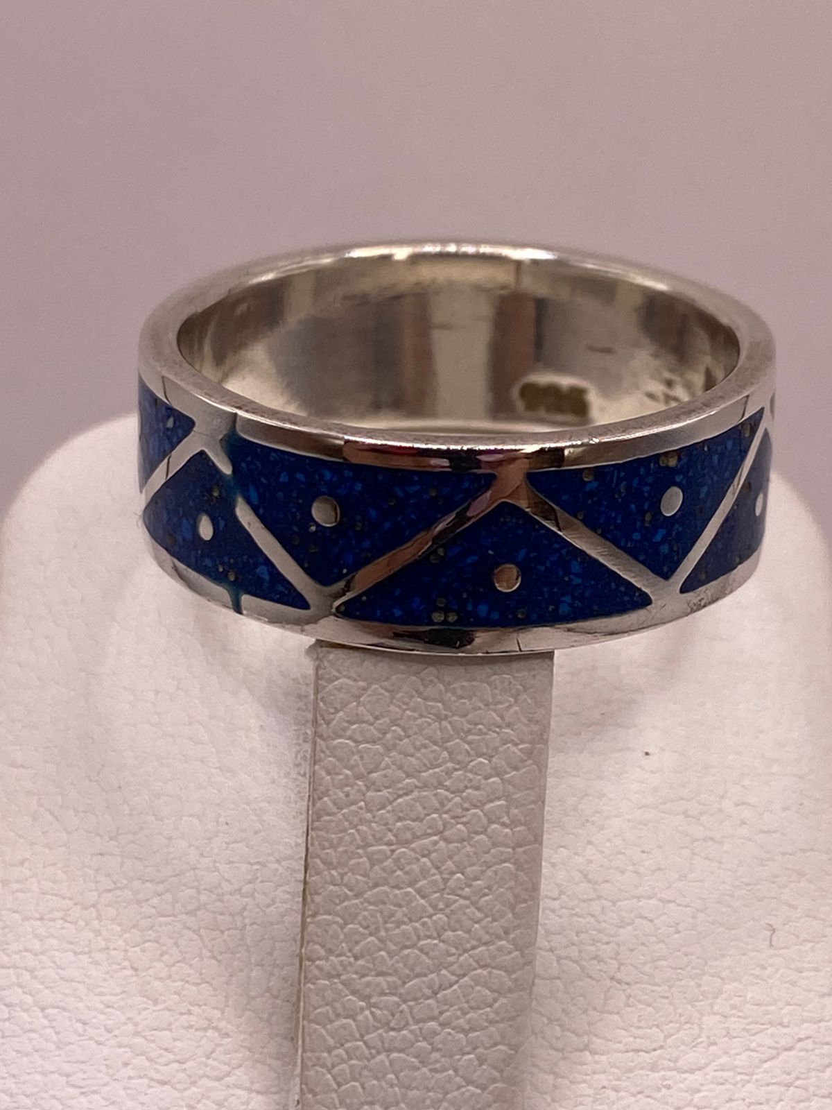 Anillo de Plata .925 con Lapislázuli – Diseño Geométrico, sello de autenticidad Plata Ley .925