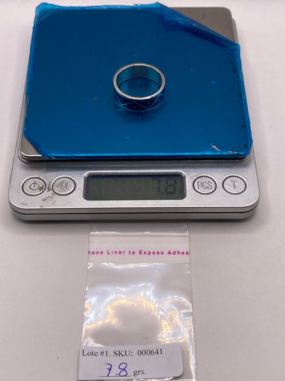 Anillo de Plata .925 con Lapislázuli – Diseño Geométrico, peso en gramos (báscula)