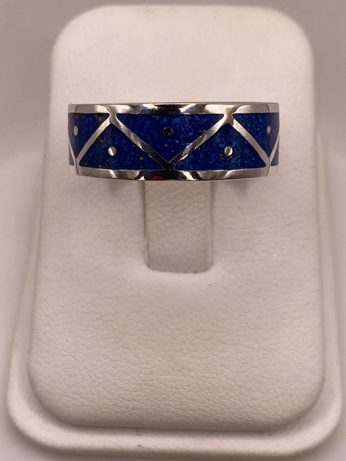 Anillo de Plata .925 con Lapislázuli – Diseño Geométrico, vista lateral