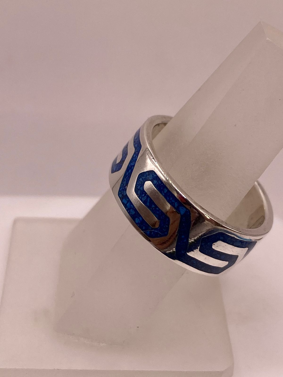 Anillo de Plata .925 con Lapislázuli – Diseño Geométrico Greca, vista frontal