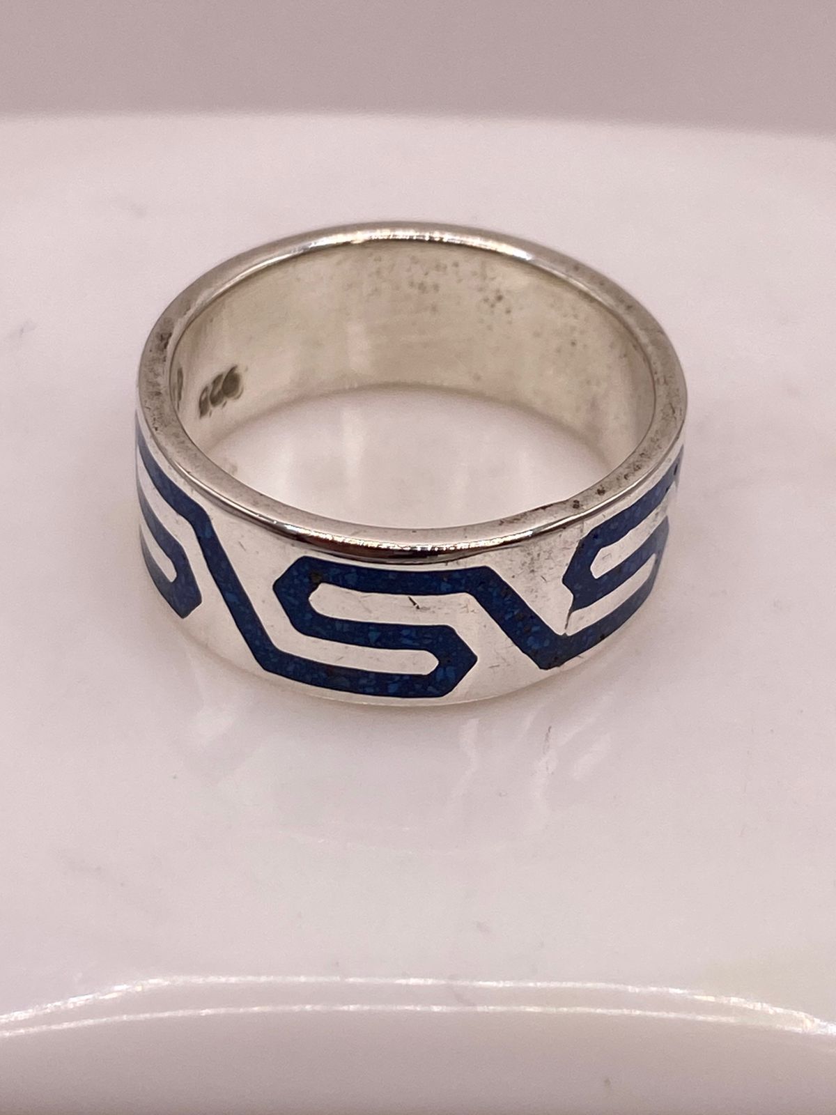 Anillo de Plata .925 con Lapislázuli – Diseño Geométrico Greca, sello de autenticidad Plata Ley .925