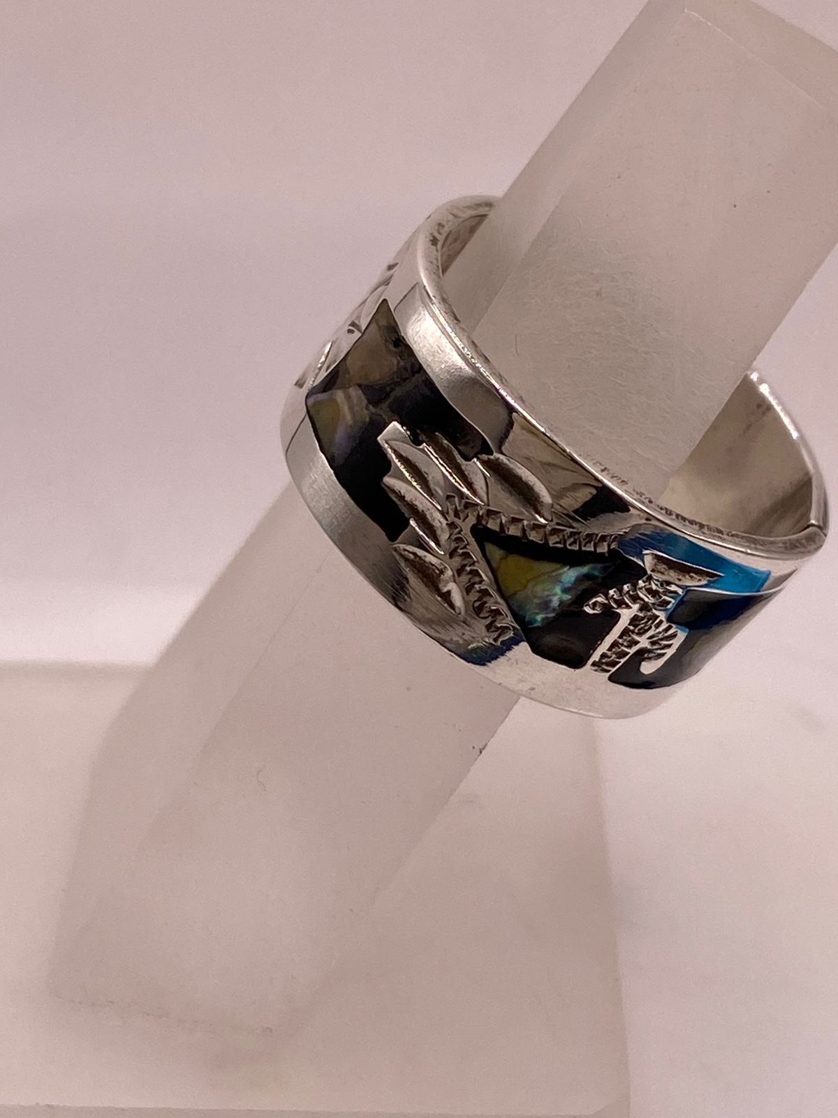 Anillo de Plata .925 con Obsidiana y Concha Abulón, vista lateral