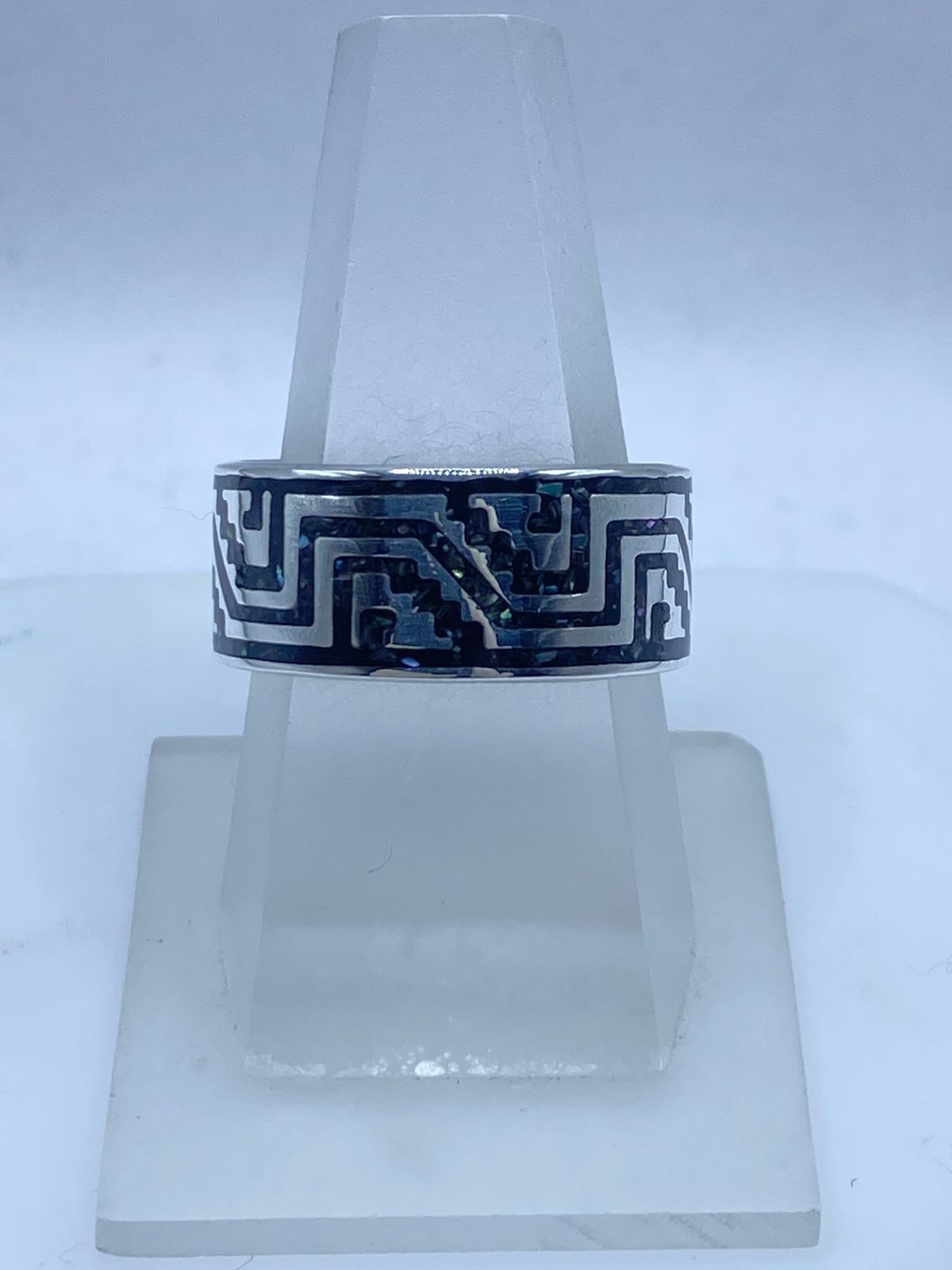 Anillo de Plata .925 con Ónix y Greca Imperial — vista lateral
