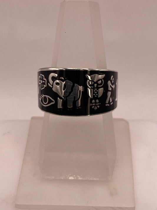 Anillo de Plata .925 con Símbolos de la Suerte, vista frontal
