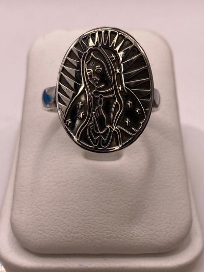 Anillo de Plata .925 Virgen de Guadalupe, vista lateral