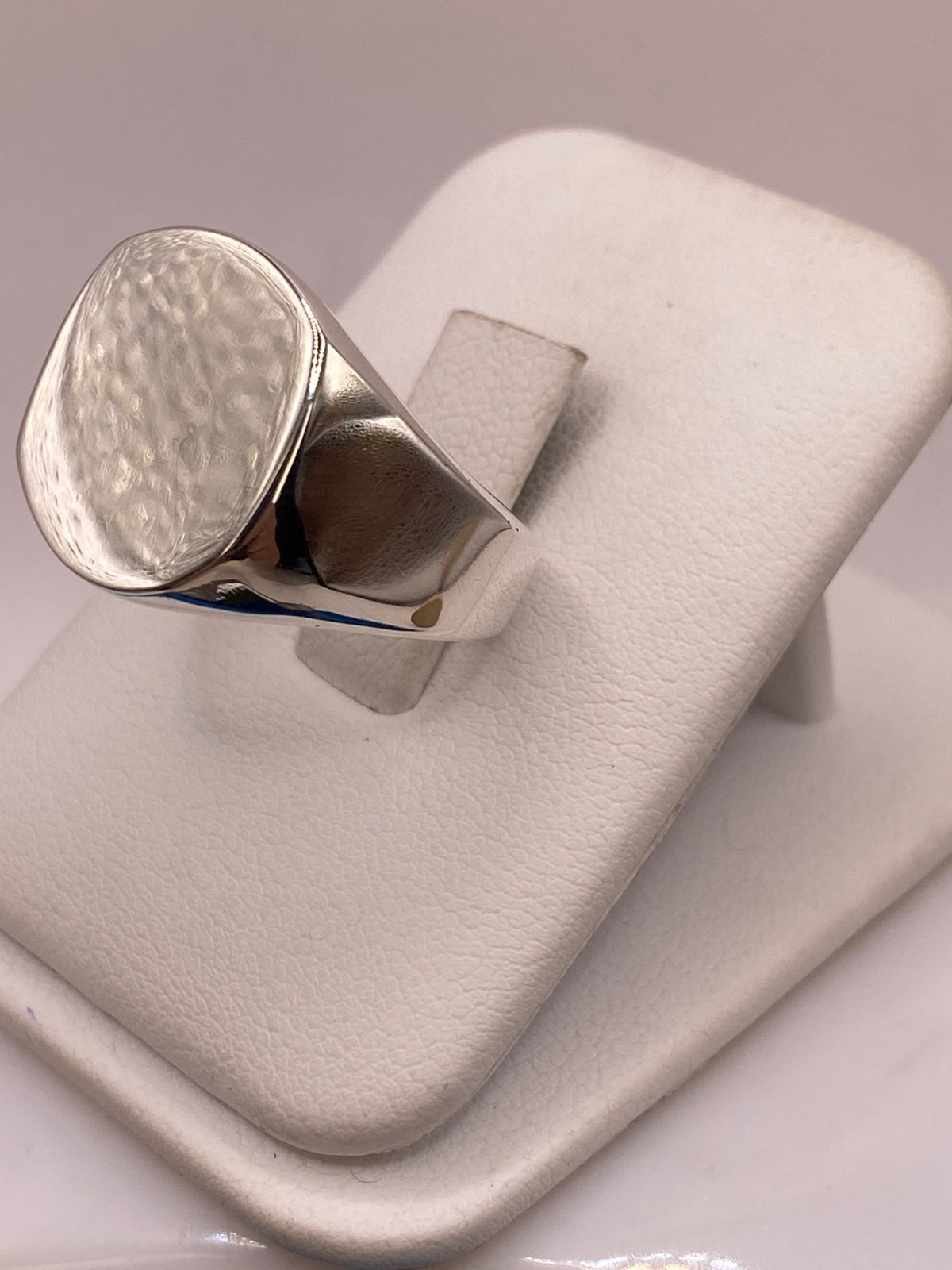 Anillo Sello Artesanal en Plata Liso, sello de autenticidad Plata Ley .925
