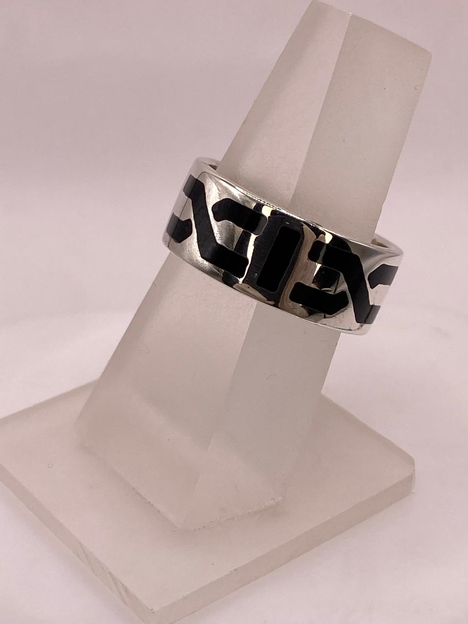 Anillo Sello Geométrico en Plata .925, vista lateral