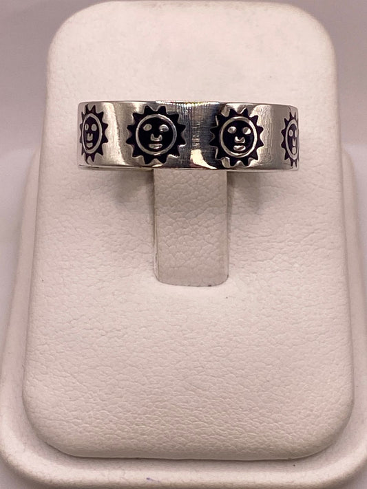 Anillo Sol Sonriente de Plata .925