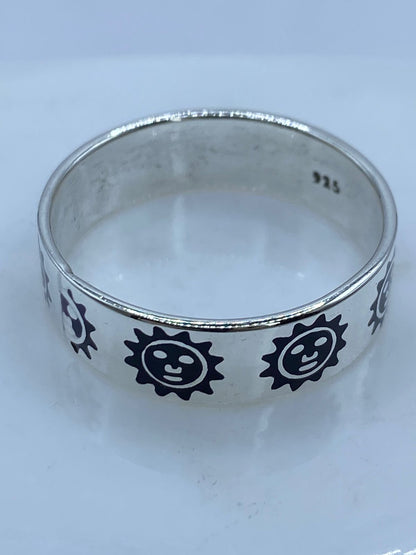 Anillo Soles en Plata .925 con Lápiz Lazuli Morado, sello de autenticidad Plata Ley .925