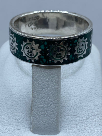 Anillo Soles Prehispánicos en Plata .925 con Malaquita Natural, sello de autenticidad Plata Ley .925