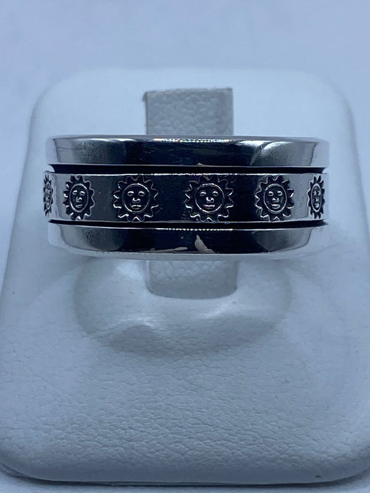 Anillo Spinner de Plata .925 con Diseño de Soles
