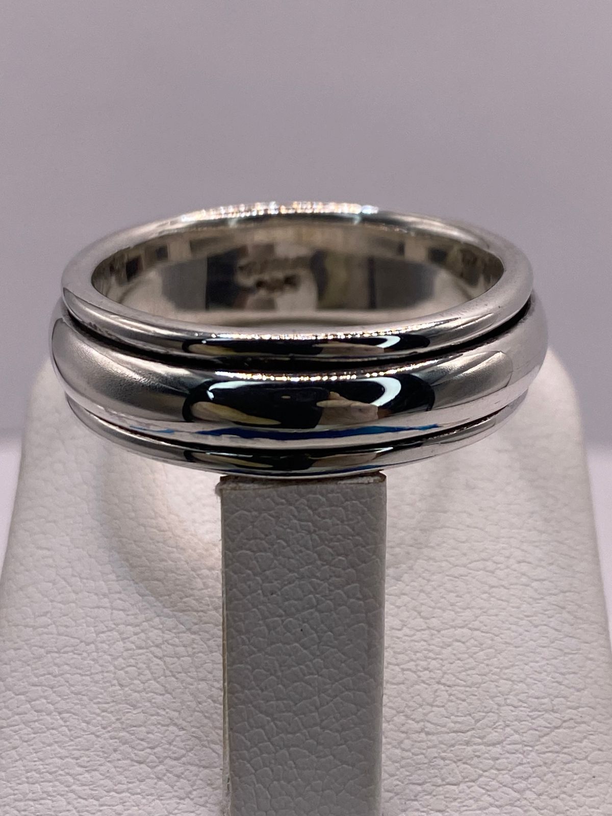 Anillo Spinner Clásico en Plata .925, sello de autenticidad Plata Ley .925