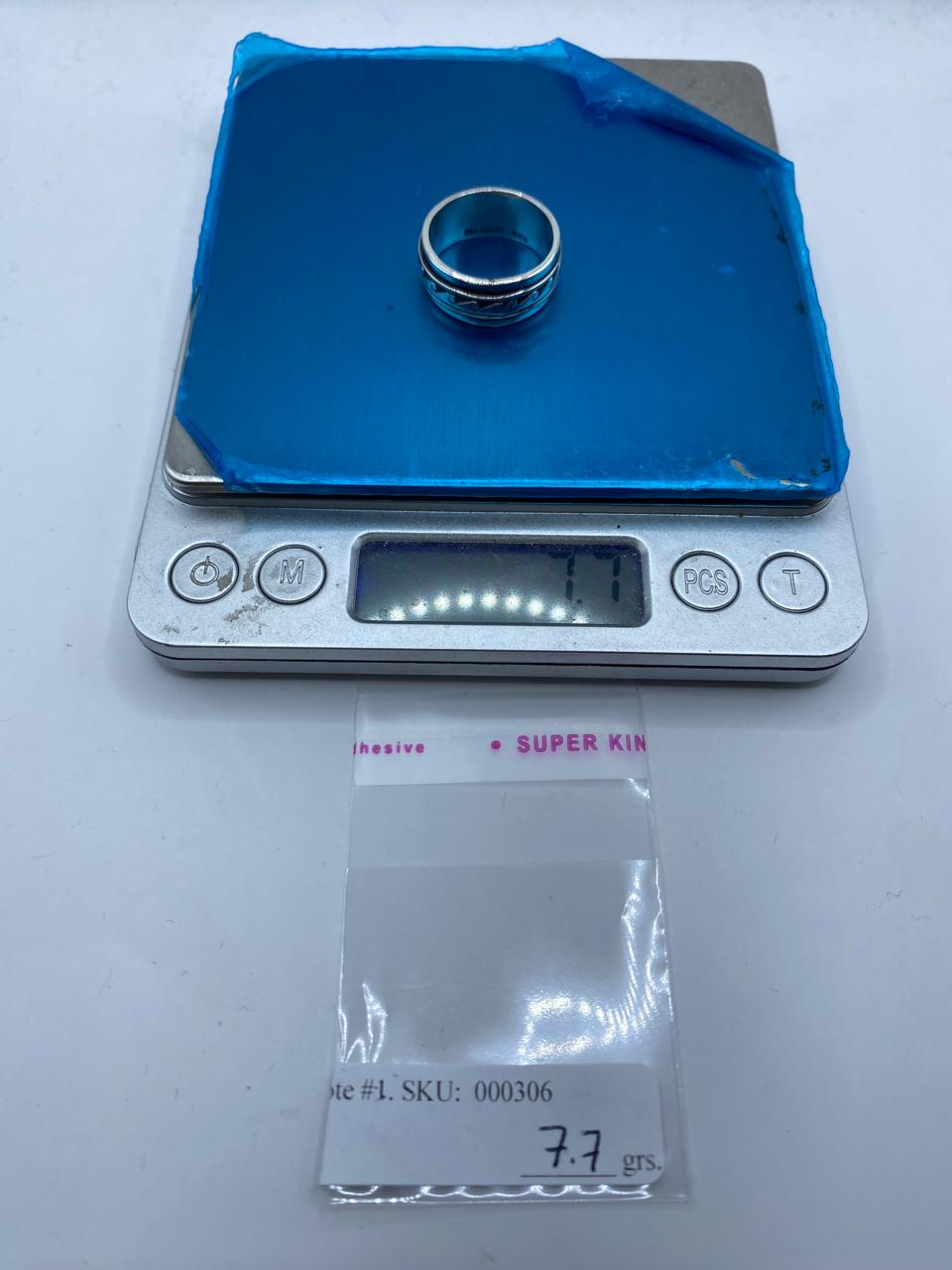 Anillo Spinner Olas Estilizadas en Plata .925, peso en gramos (báscula)