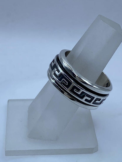 Anillo Spinner de Plata .925 con Diseño Greca Clásica, vista lateral