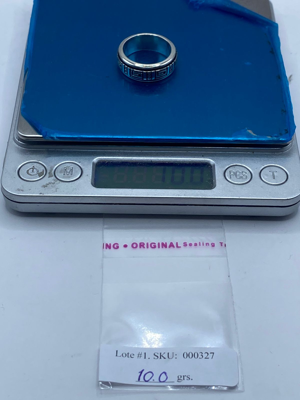 Anillo Spinner de Plata .925 con Diseño Greca Geométrica, peso en gramos (báscula)