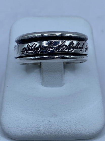 Anillo Spinner de Plata .925 con Inscripción Estilo Élfico, vista lateral