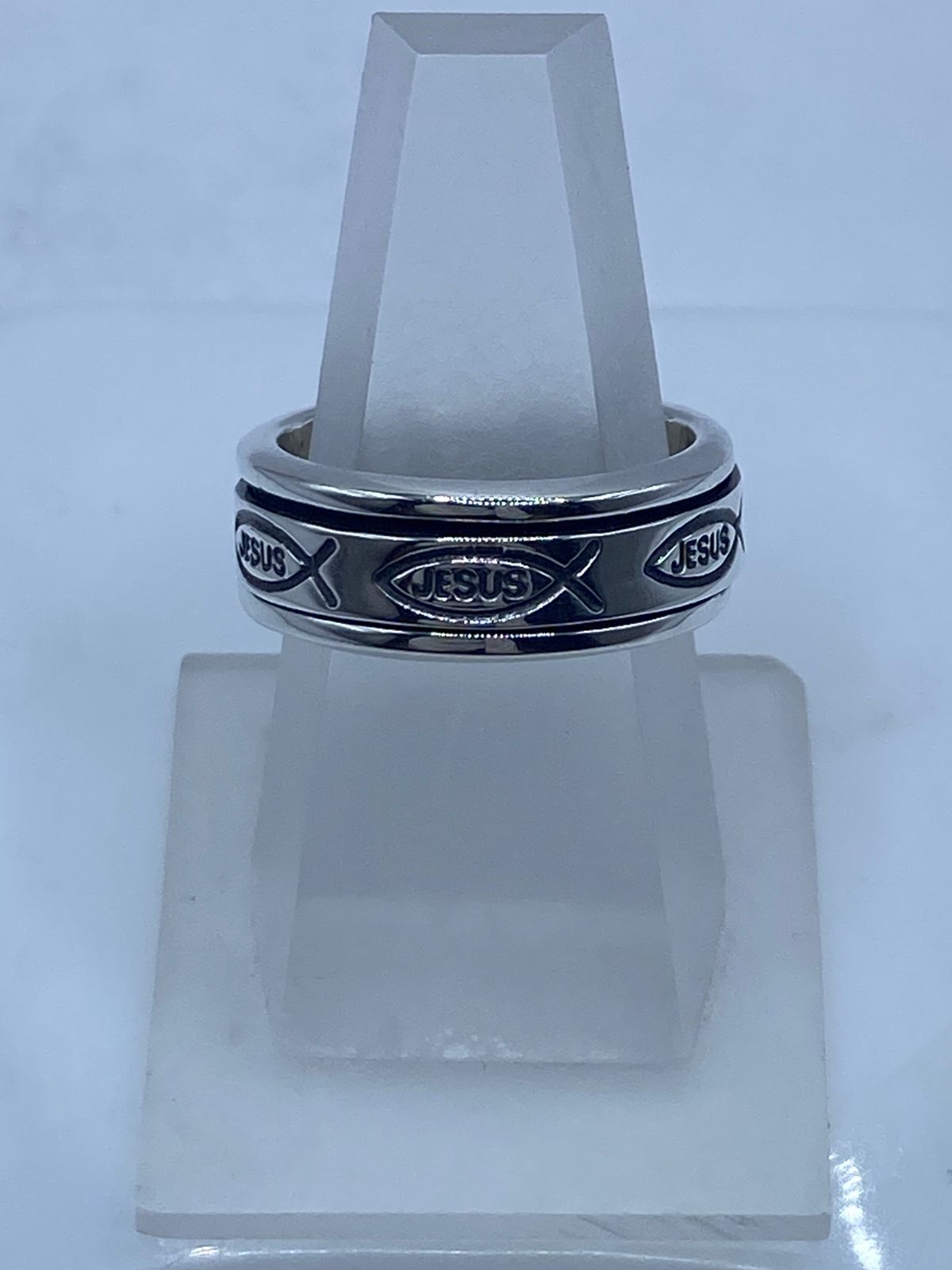 Anillo Spinner de Plata .925 “Jesús” con Símbolo Ichthys