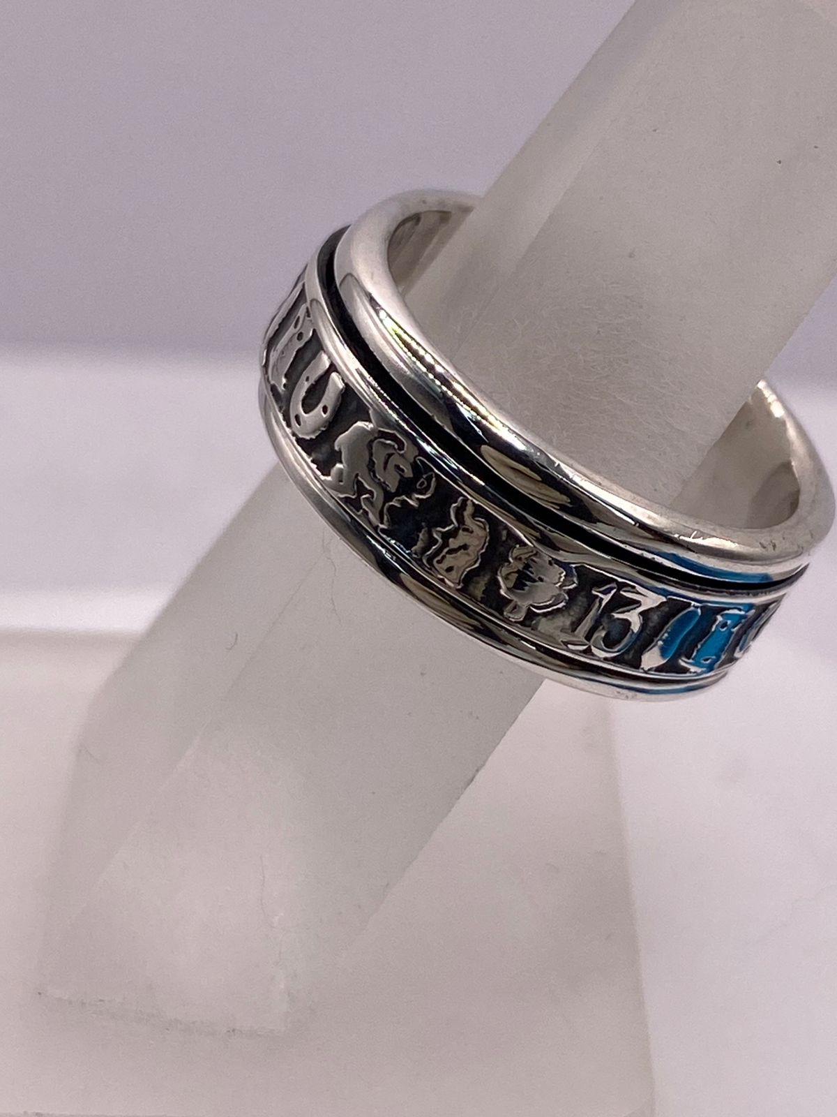 Anillo Spinner Símbolos de la Suerte en Plata .925, vista lateral