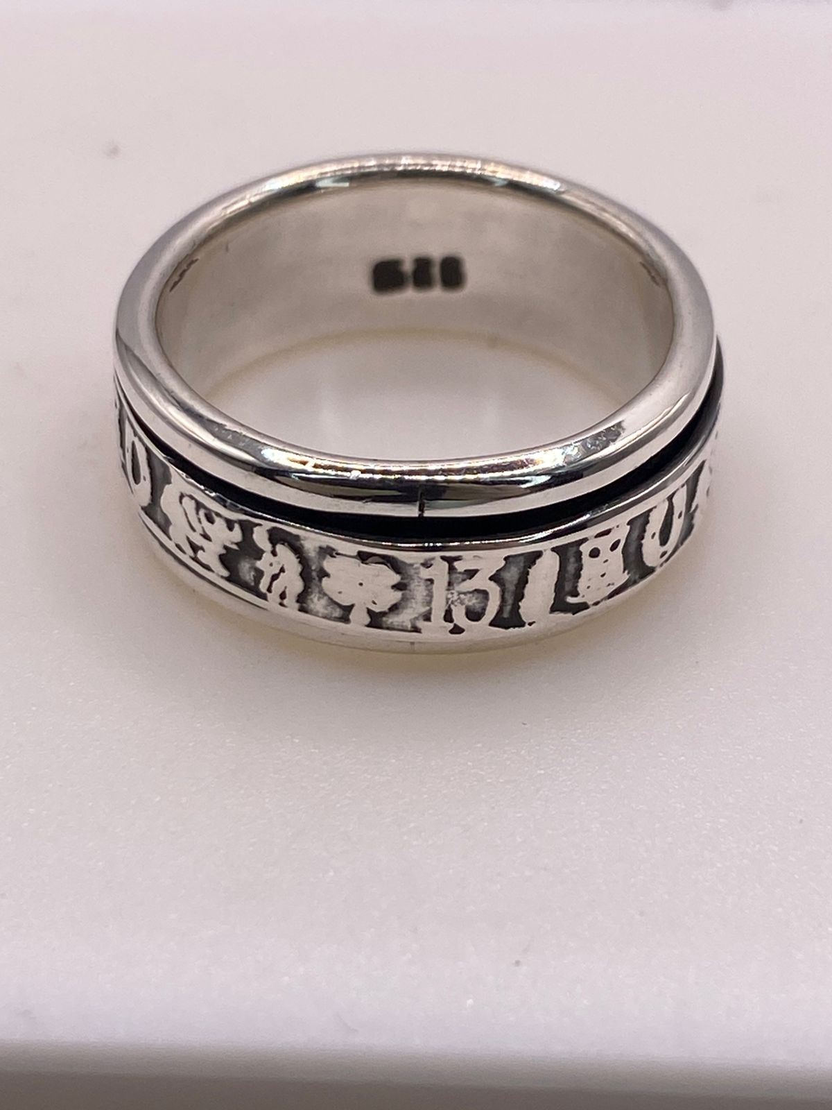 Anillo Spinner Símbolos de la Suerte en Plata .925, sello de autenticidad Plata Ley .925