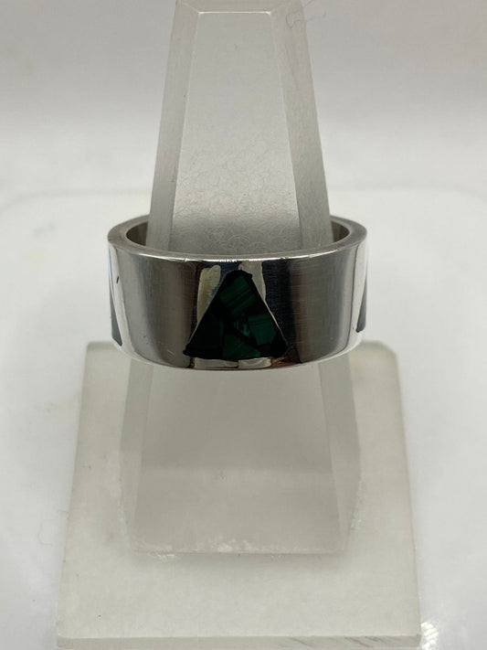 Anillo Triángulo en Plata .925 con Malaquita Natural — vista lateral