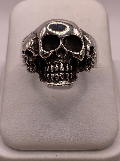 Anillo Triple Calavera de Plata Ley .925, vista superior