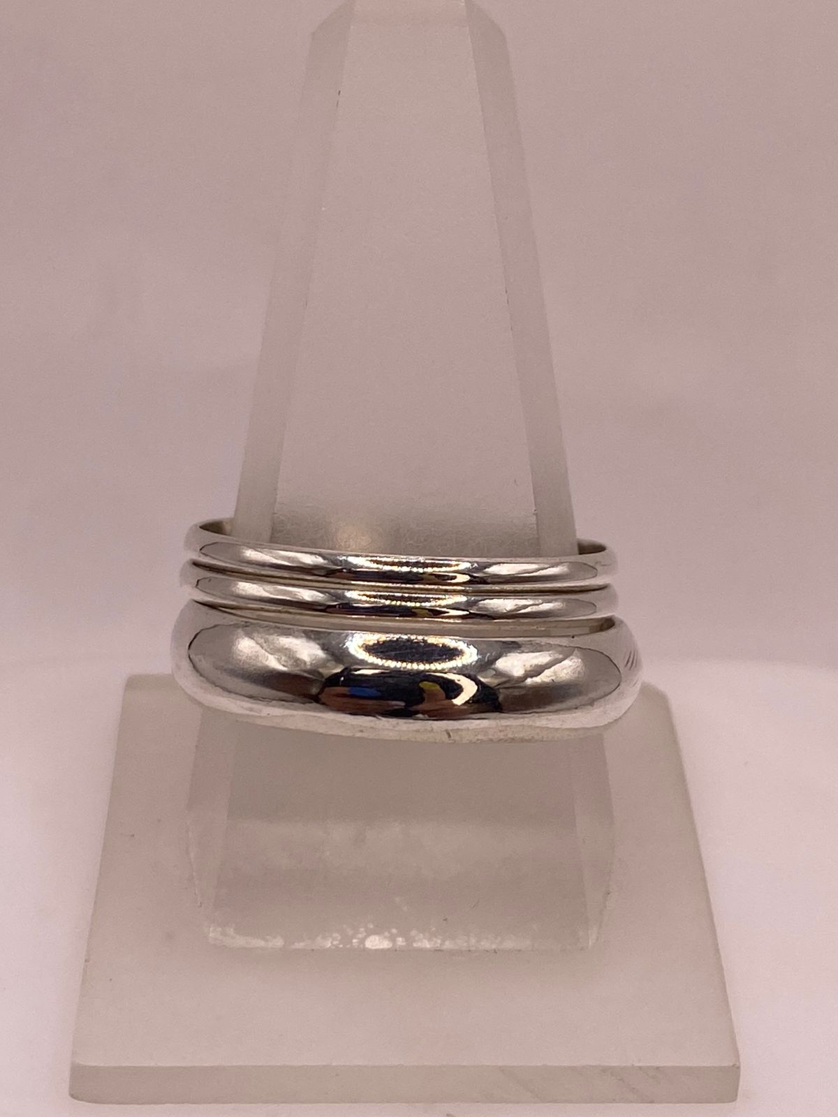 Anillo Triple Entrelazado de Argollas Lisas en Plata .925, vista frontal