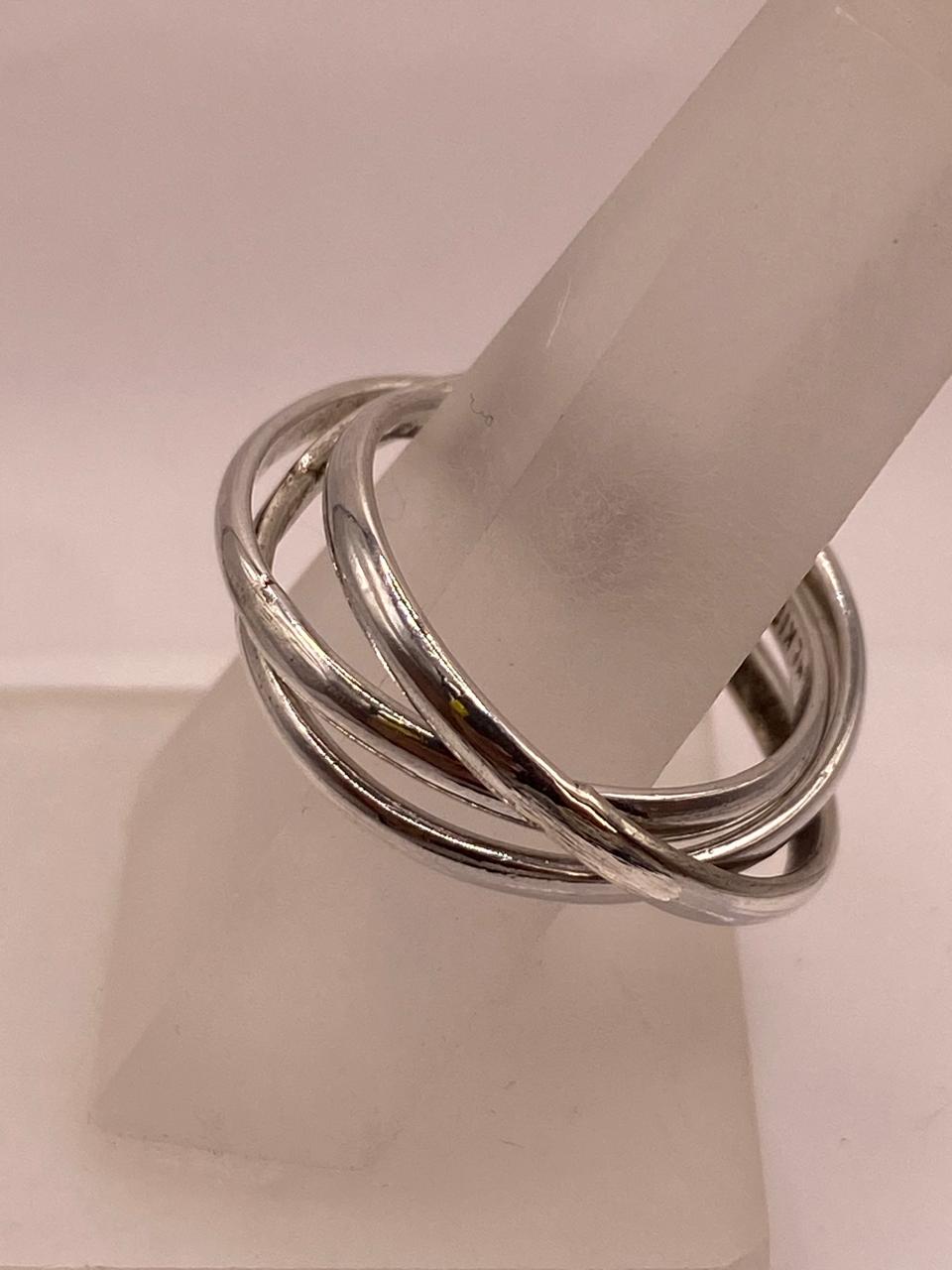 Anillo Triple Entrelazado “fin de Semana” en Plata .925, vista lateral