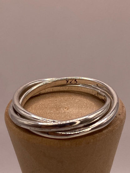 Anillo Triple Entrelazado “fin de Semana” en Plata .925, sello de autenticidad Plata Ley .925