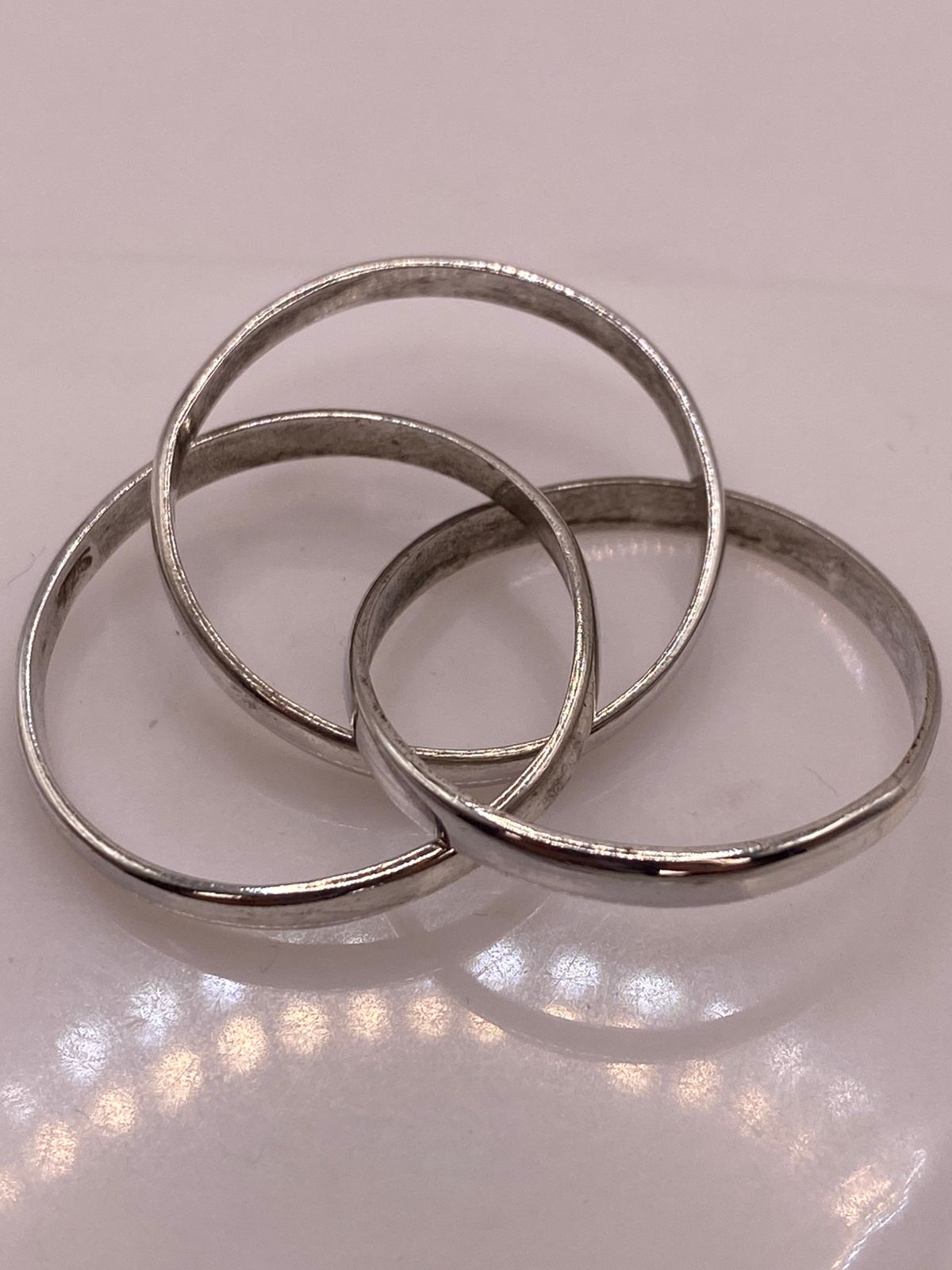 Anillo Triple Entrelazado en Plata .925 “fin de Semana”, sello de autenticidad Plata Ley .925