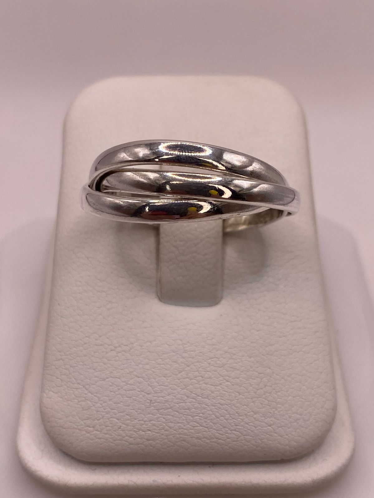 Anillo Triple Entrelazado en Plata .925 “fin de Semana”, vista de detalle