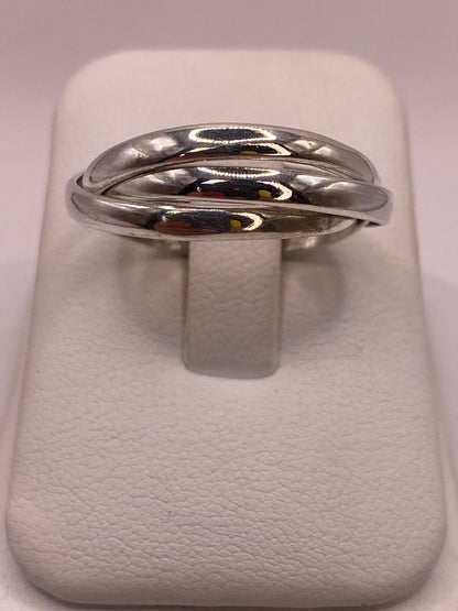 Anillo Triple Entrelazado en Plata .925 “fin de Semana” — ángulo diagonal
