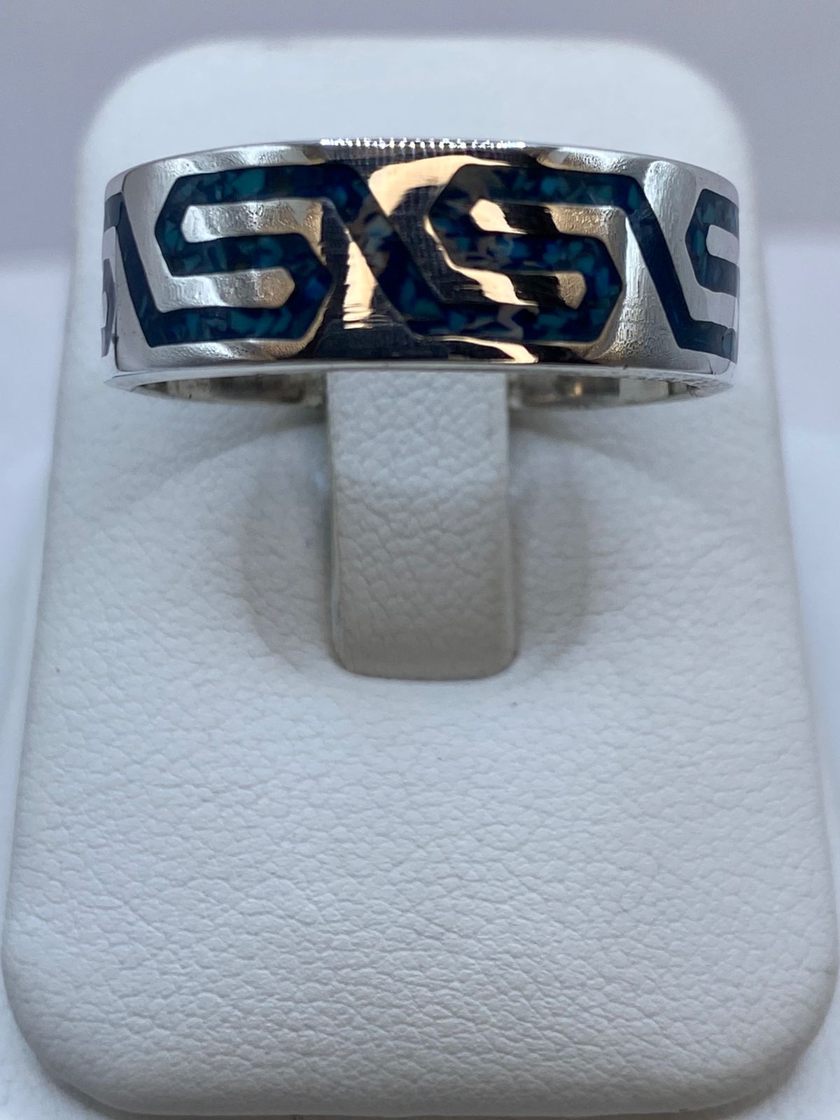 Anillo de Turquesa con Greca Geométrica en Plata .925 — vista lateral