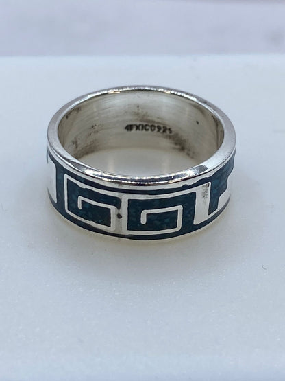 Anillo de Turquesa en Plata .925 – Greca Clásica con Fuerza Contemporánea, sello de autenticidad Plata Ley .925