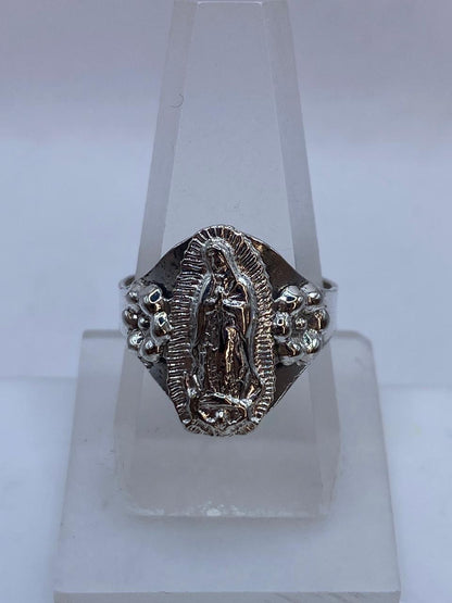 Anillo Virgen de Guadalupe en Plata .925 — vista lateral