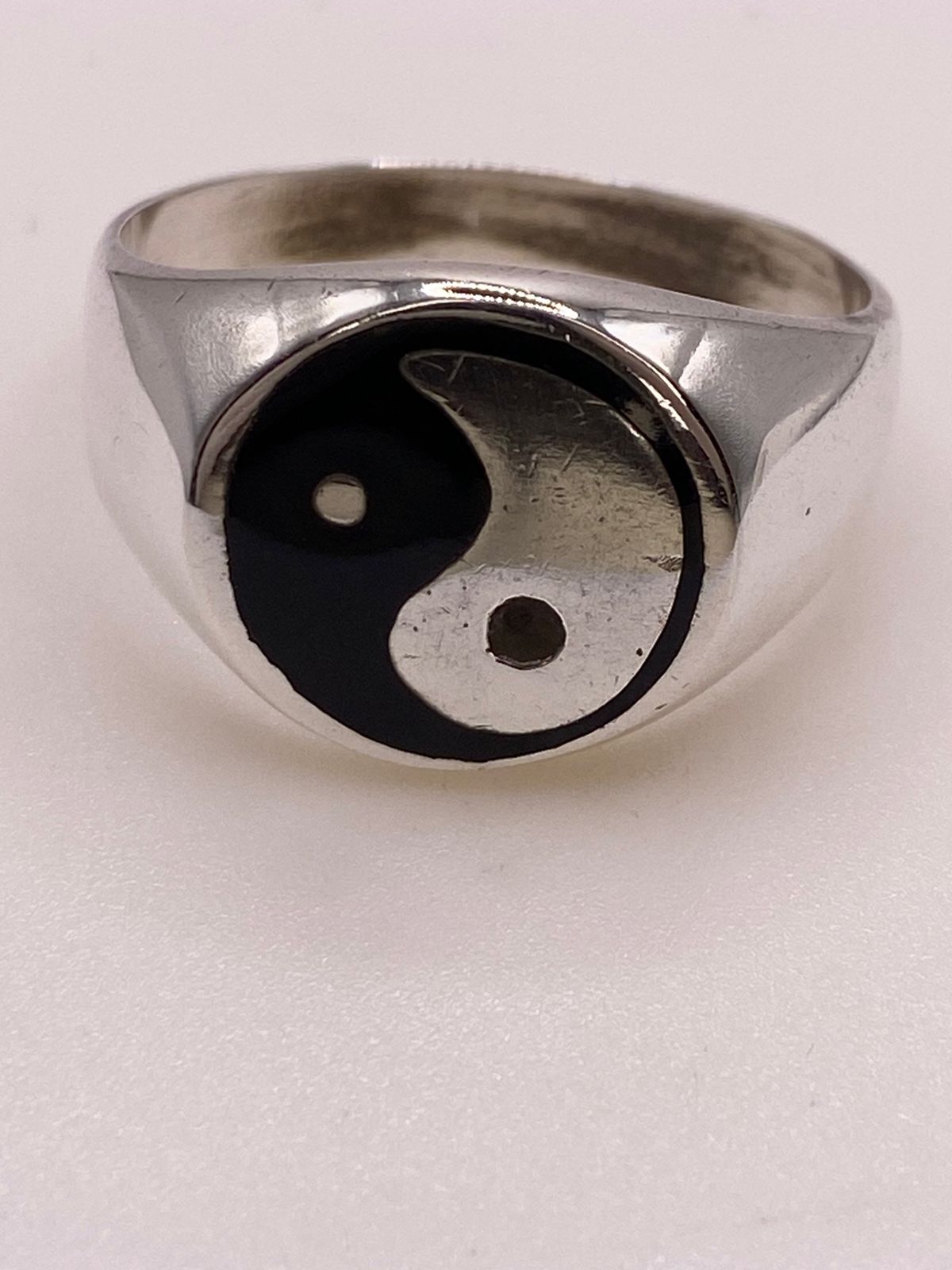 Anillo Yin Yang en Plata .925, vista lateral
