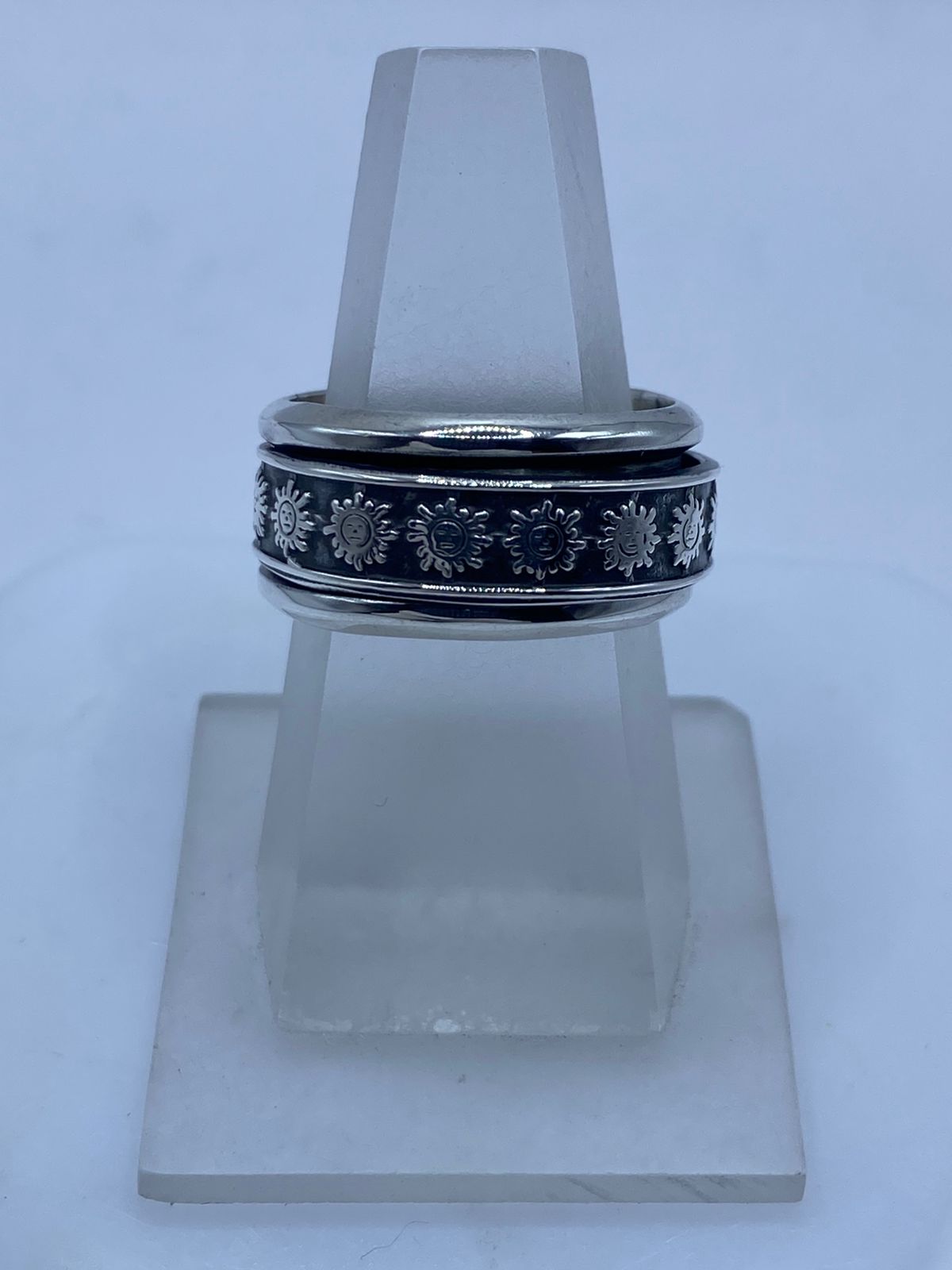 Anillo Giratorio de Plata 925 con Símbolos de Sol 