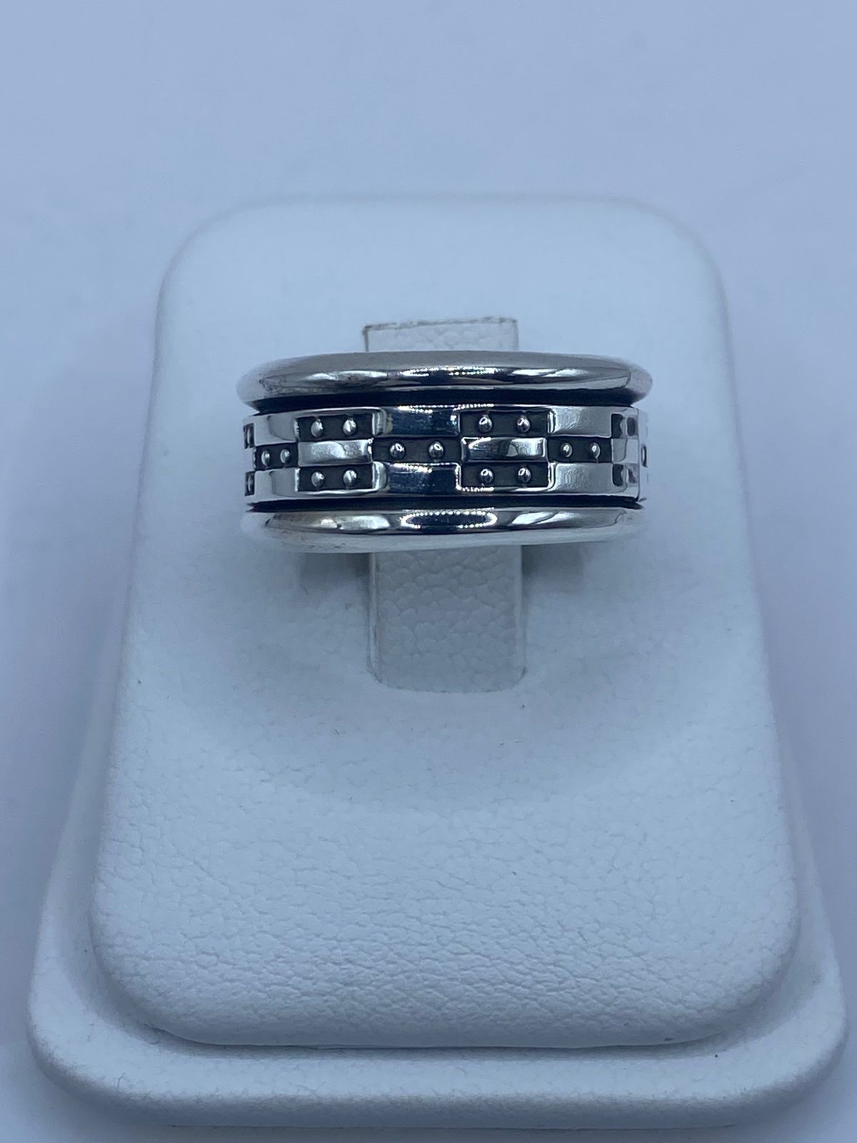 Anillo Giratorio Estilo Cadena – Plata Ley 9.25, vista frontal