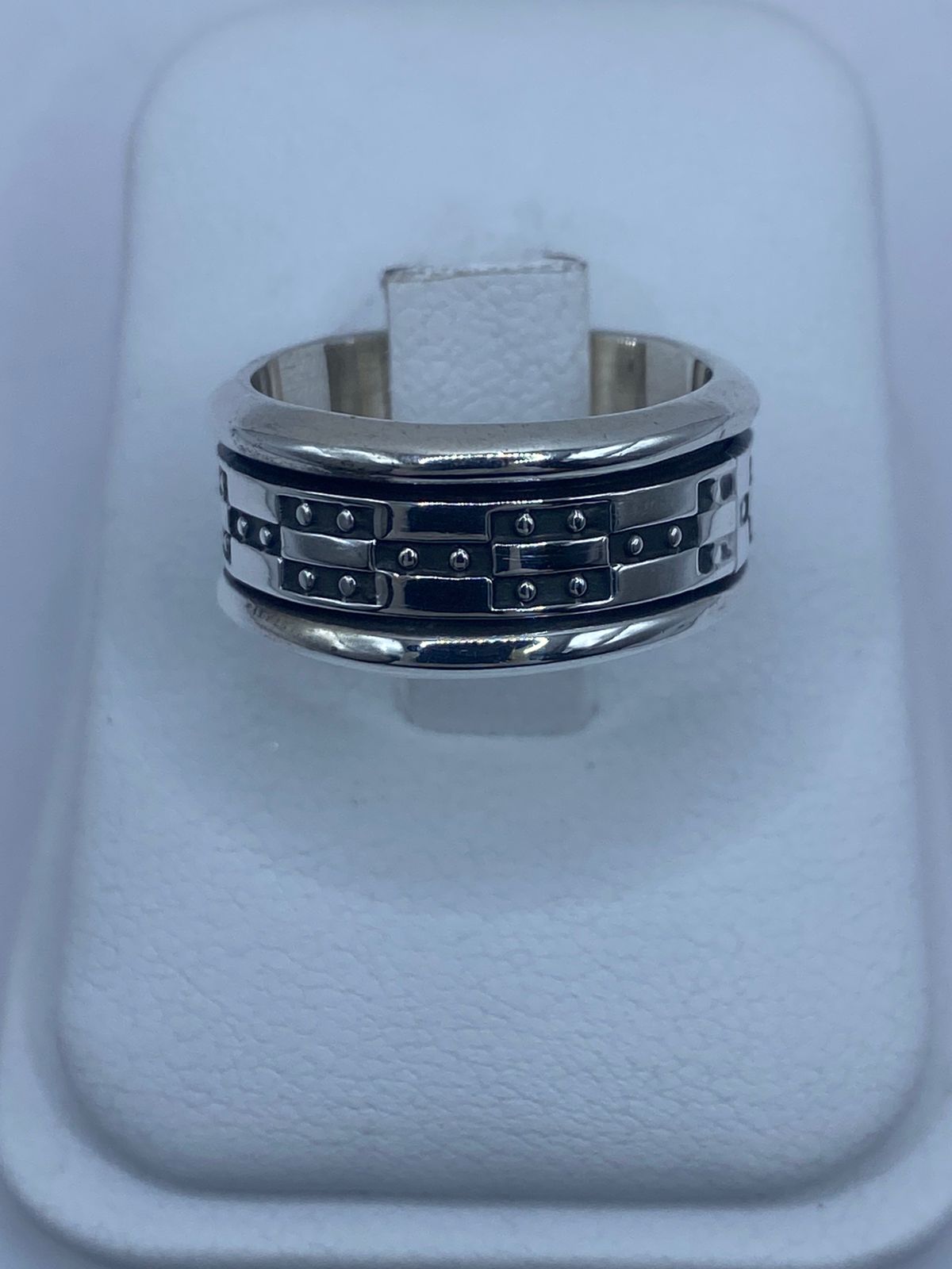 Anillo Giratorio Estilo Cadena – Plata Ley 9.25