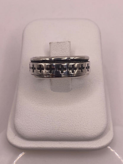 Anillo Giratorio de Plata 925 con Cruces Caladas, vista superior