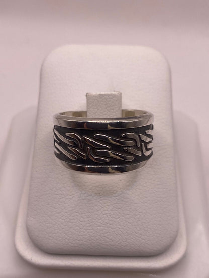 Anillo Giratorio de Plata 925 con Diseño Orgánico Texturizado, vista frontal