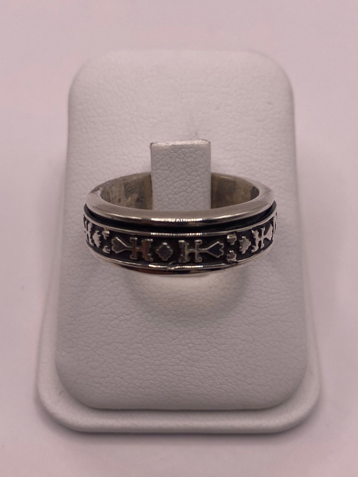 Anillo Giratorio de Plata 925 con Símbolos Geométrico, vista frontal