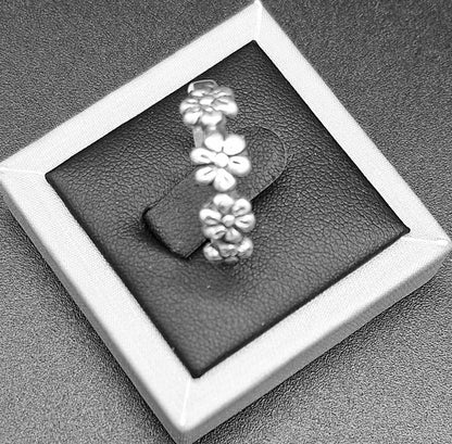 Anillo Flores en Plata Ley 925, vista frontal