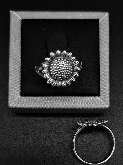 Anillo Girasol en Plata Ley 925, vista frontal